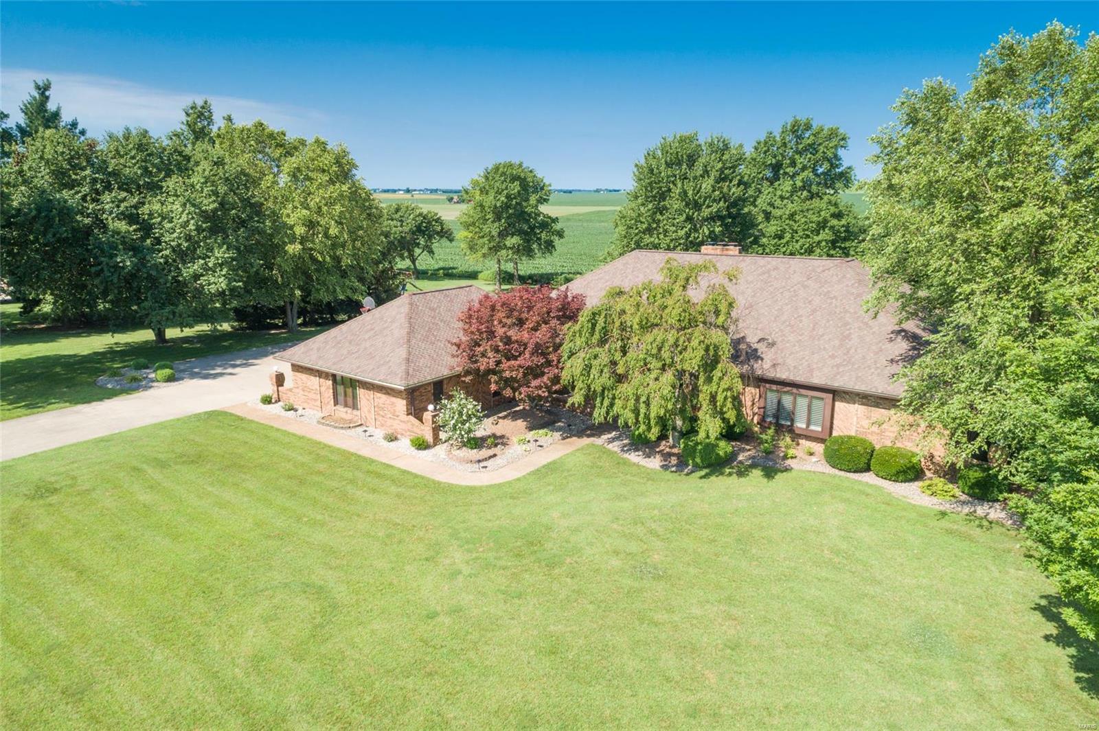 2113 Old Trenton Road Highland, IL 62249 - Photo 8 of 72 Gallery Image 8