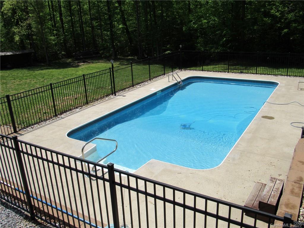 405 Front Ridge Circle, Unit 62 Rutherfordton, NC 28139 - Photo 18 of 30 a view of a swimming pool