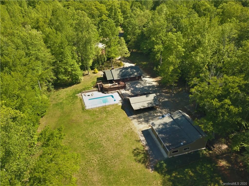 405 Front Ridge Circle, Unit 62 Rutherfordton, NC 28139 - Photo 29 of 30 a view of a yard with chairs