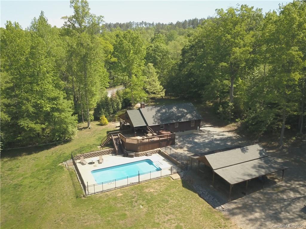 405 Front Ridge Circle, Unit 62 Rutherfordton, NC 28139 - Photo 5 of 30 a view of a backyard with sitting area