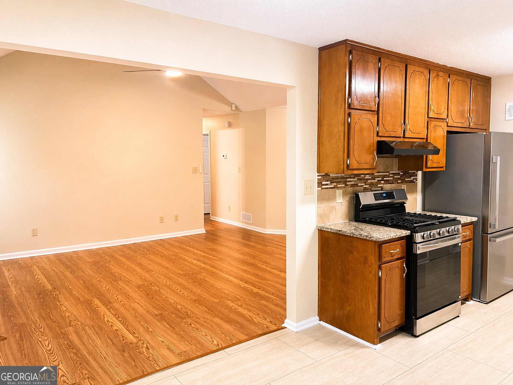 217 Briarpatch Court Stockbridge, GA 30281 - Photo 7 of 33