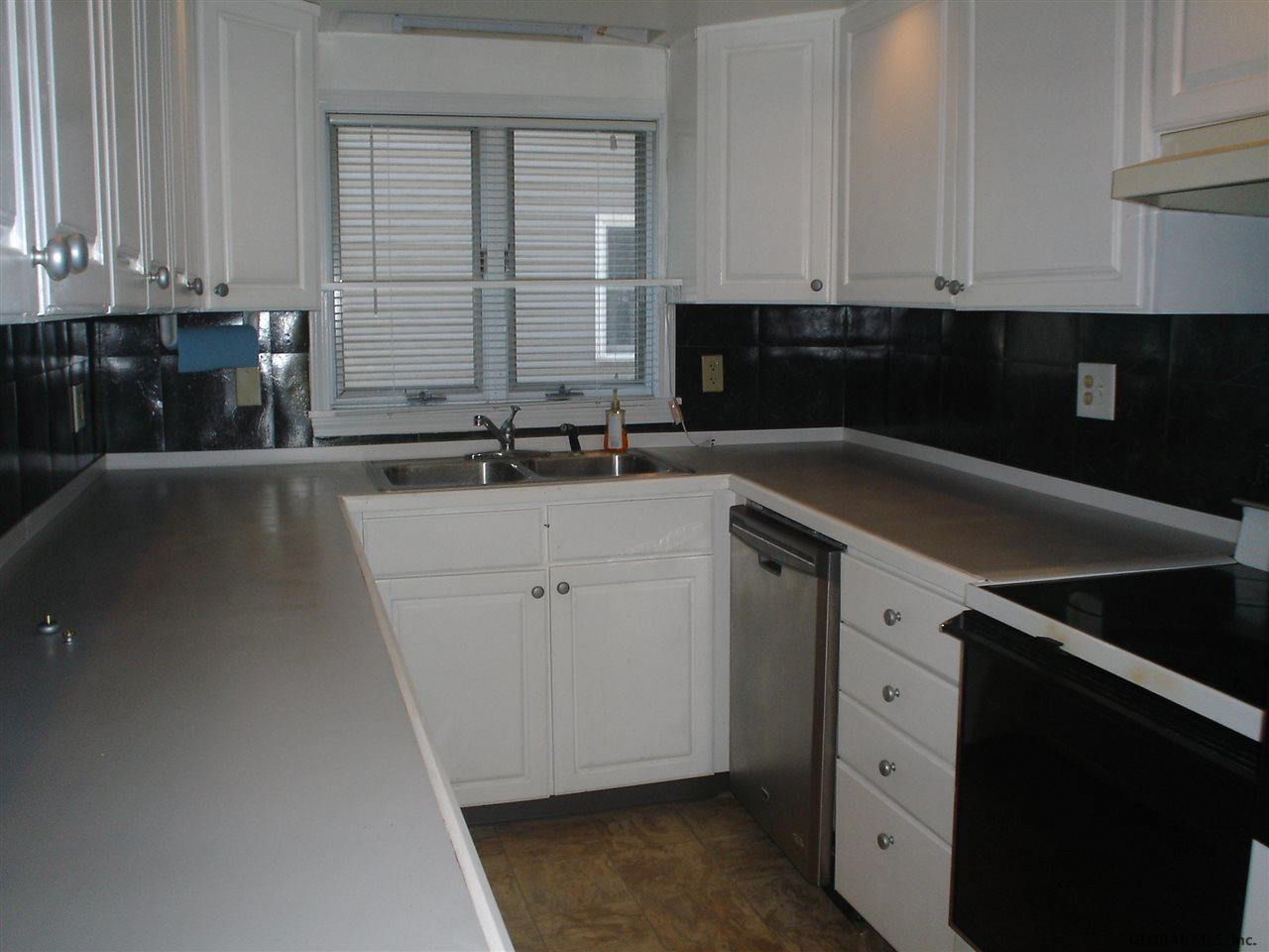 397 East Campbell Road Rotterdam, NY 12303 - Photo 5 of 18 Photo 5