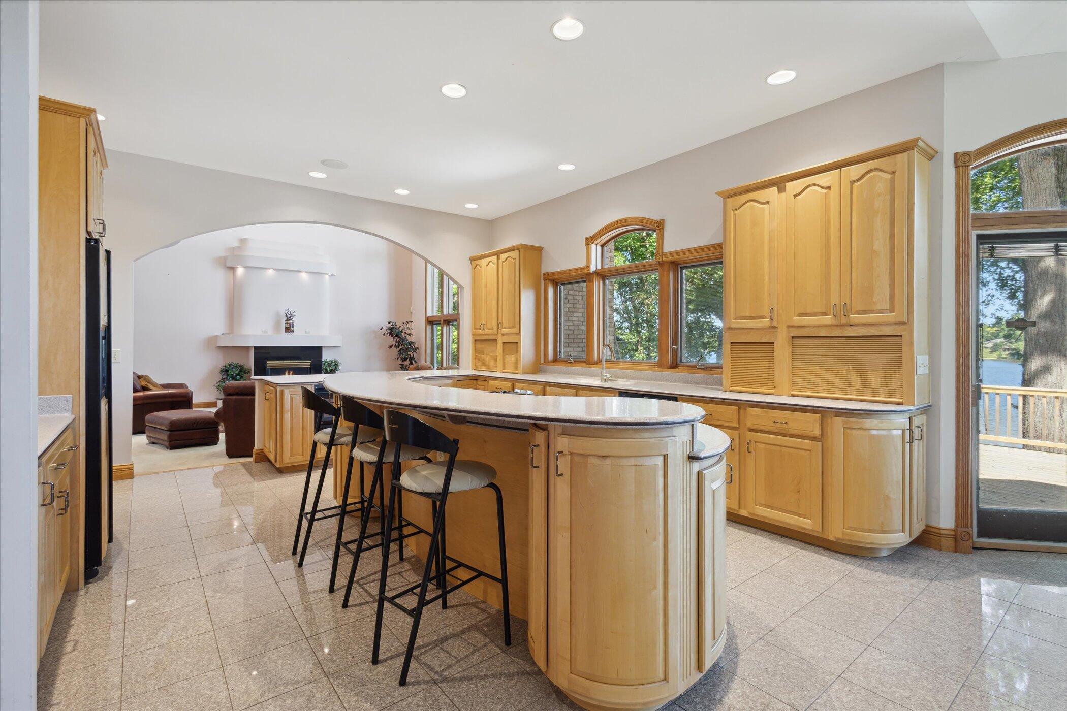 6076 Browns Lake Road Jackson, MI 49203 - Photo 17 of 90 16 Kitchen