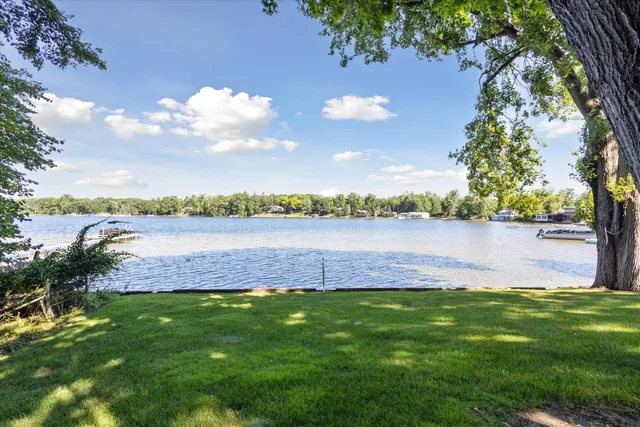 $1,195,000 | 6076 Browns Lake Road, Jackson, MI 49203