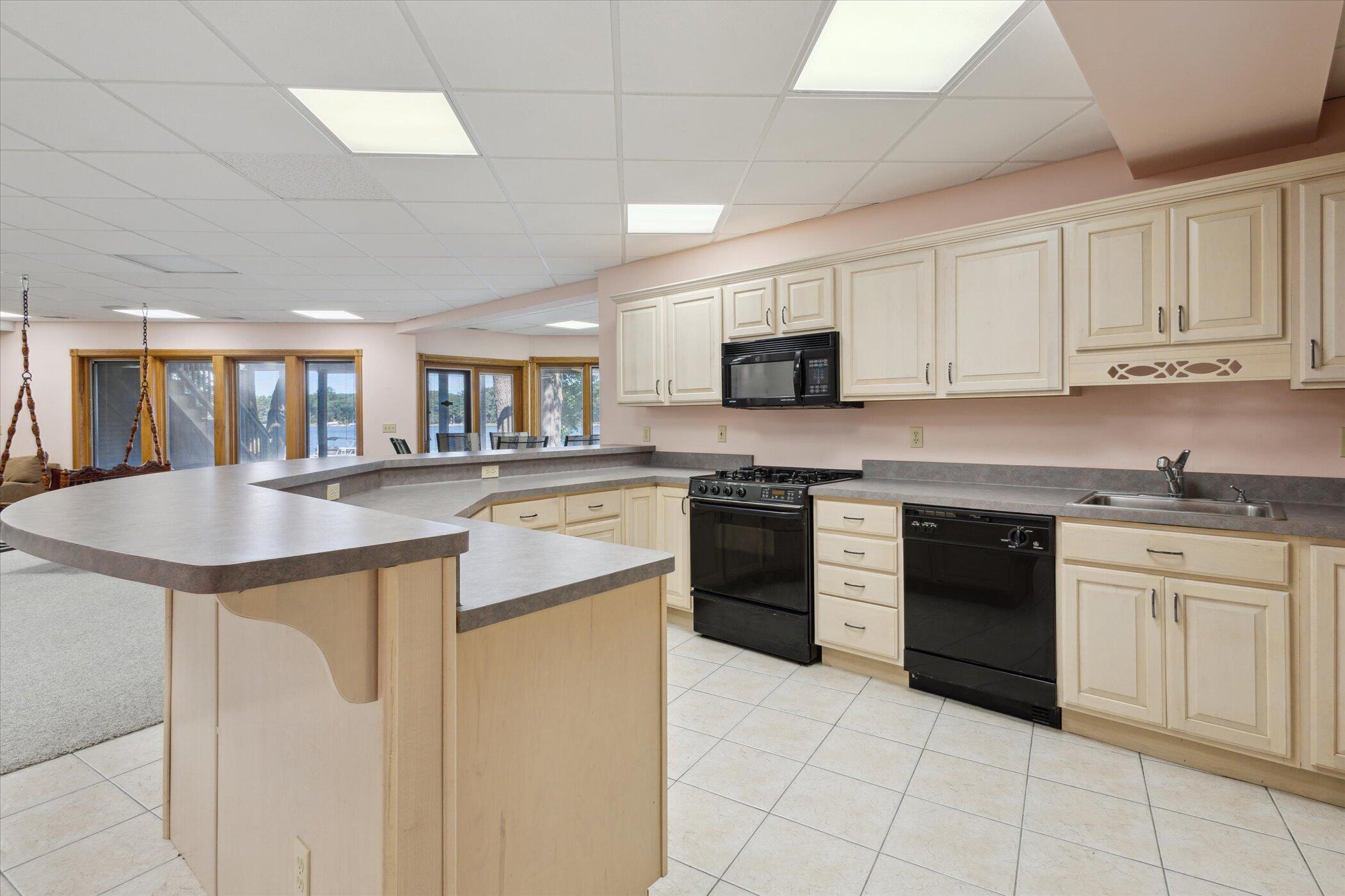 6076 Browns Lake Road Jackson, MI 49203 - Photo 56 of 90 55 Lvl B Kitchen