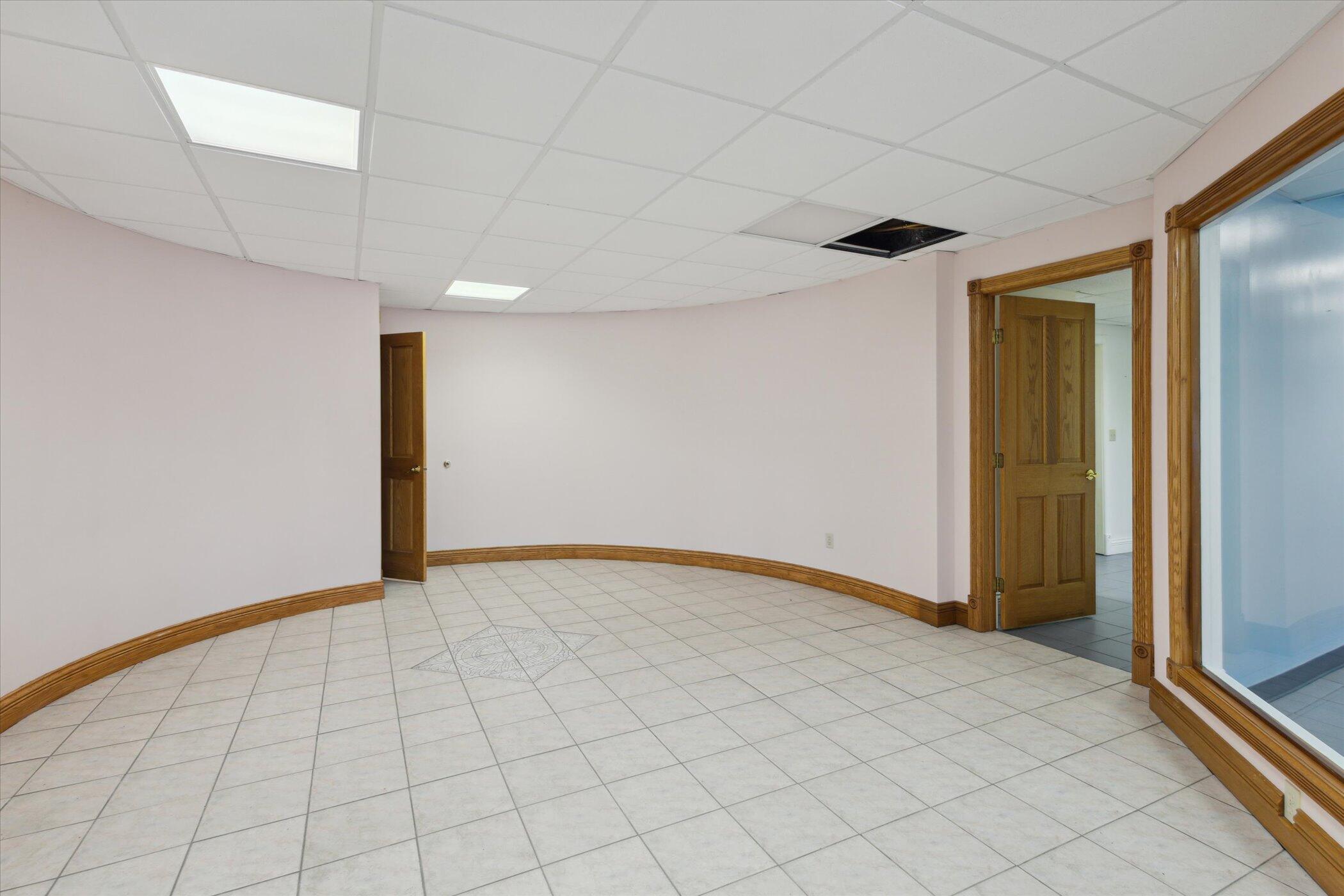 6076 Browns Lake Road Jackson, MI 49203 - Photo 61 of 90 60 Lvl B Pool Area