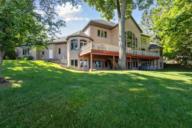 $1,195,000 | 6076 Browns Lake Road, Jackson, MI 49203