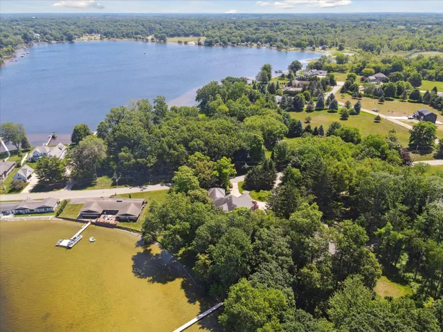 $1,195,000 | 6076 Browns Lake Road, Jackson, MI 49203