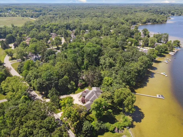 $1,195,000 | 6076 Browns Lake Road, Jackson, MI 49203