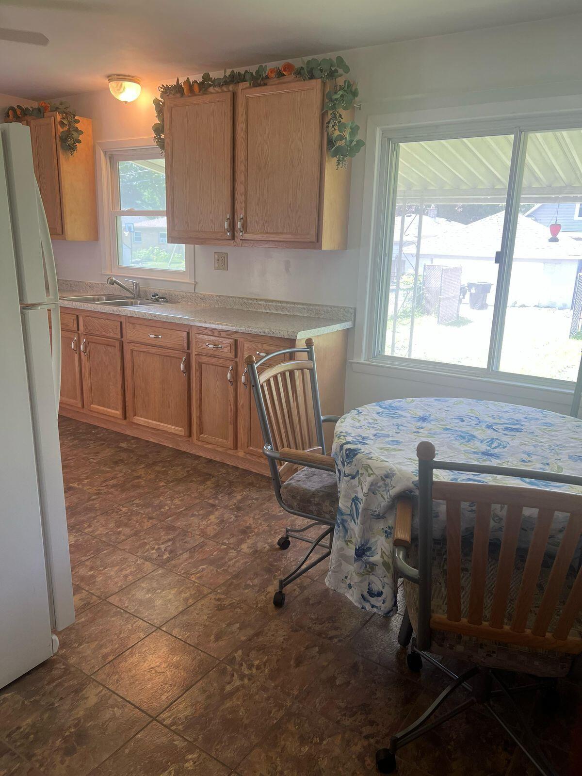 3438 9th Avenue Racine, WI 53402 - Photo 8 of 20 Dining facing Kitchen