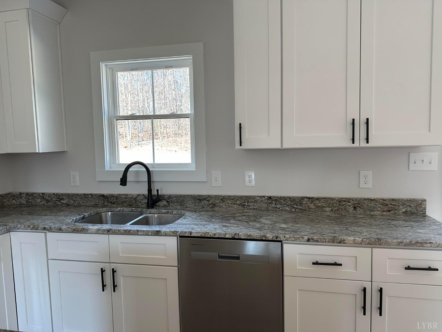 2439 English Tavern Road Lynchburg, VA 24501 - Photo 12 of 31