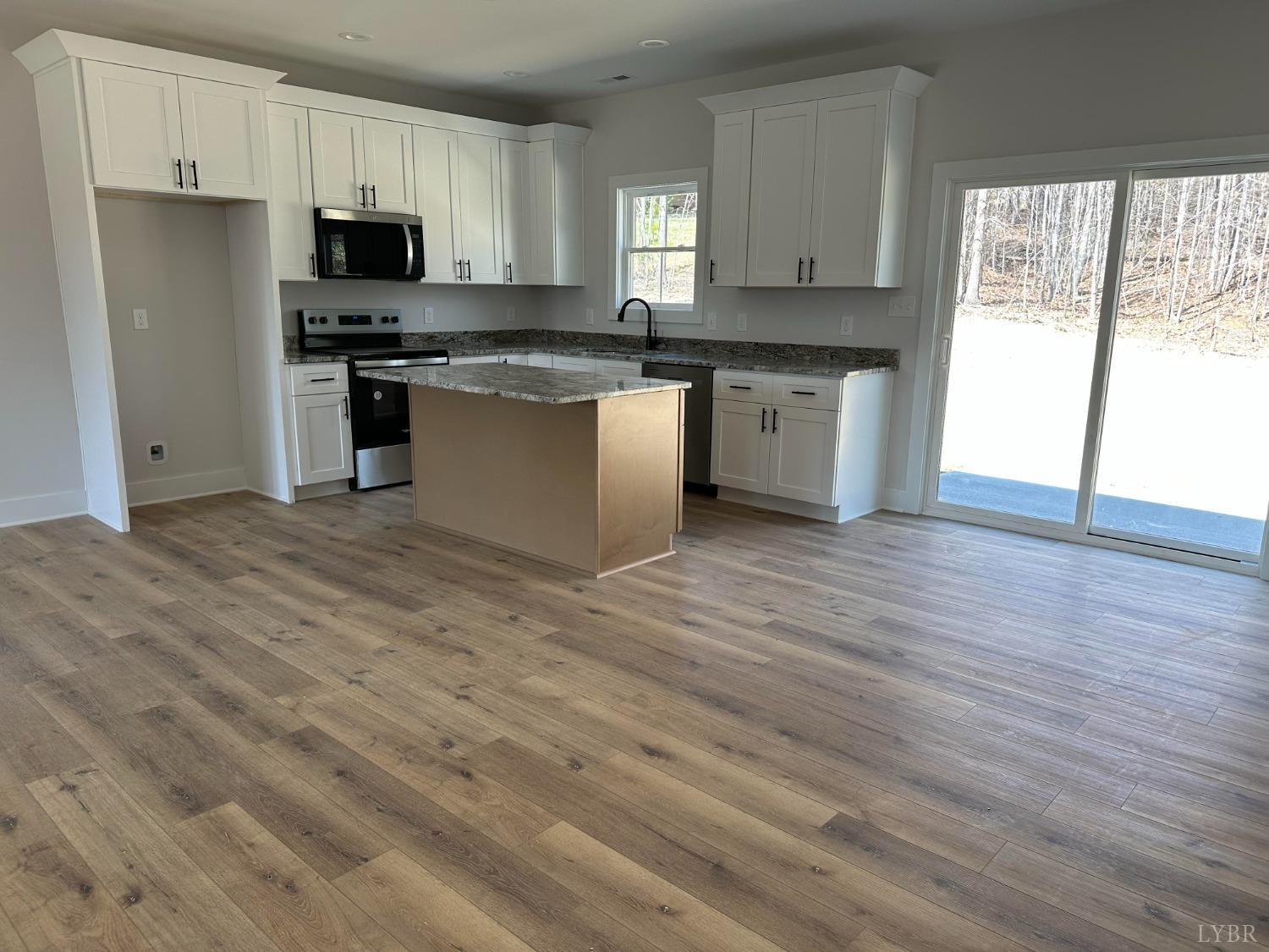 2439 English Tavern Road Lynchburg, VA 24501 - Photo 9 of 31