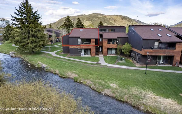 $1,050,000 | 355 West Deloney Avenue, Unit A10, Jackson, WY 83001