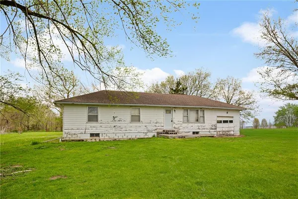 $69,900 | 711 South 2nd Street, Spickard, MO 64679