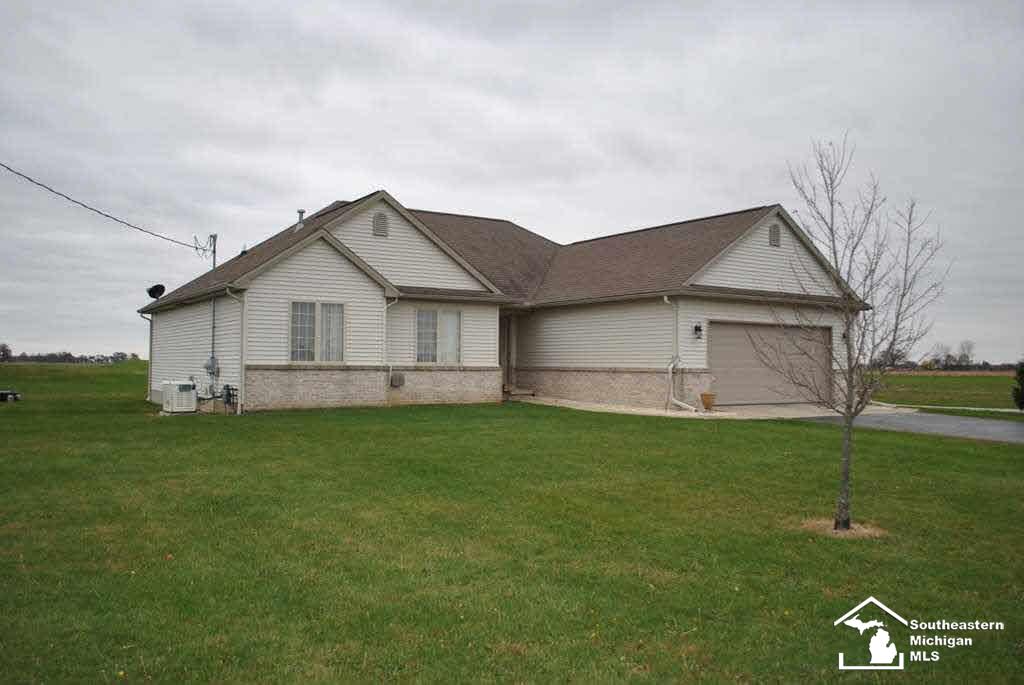 7329 South Custer Road Monroe, MI 48161 - Photo 1 of 25 Gallery Image 1