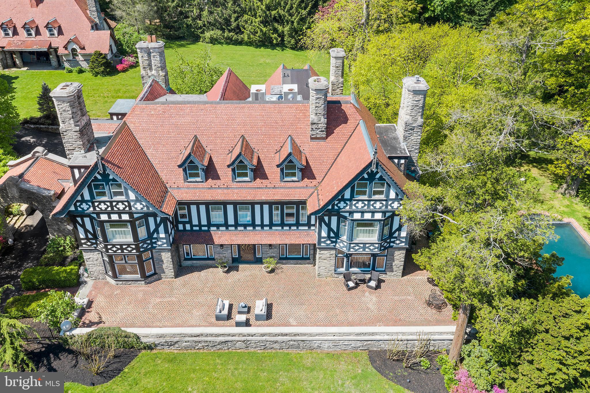 248-260 Chamounix Road Wayne, PA 19087 - Photo 3 of 59