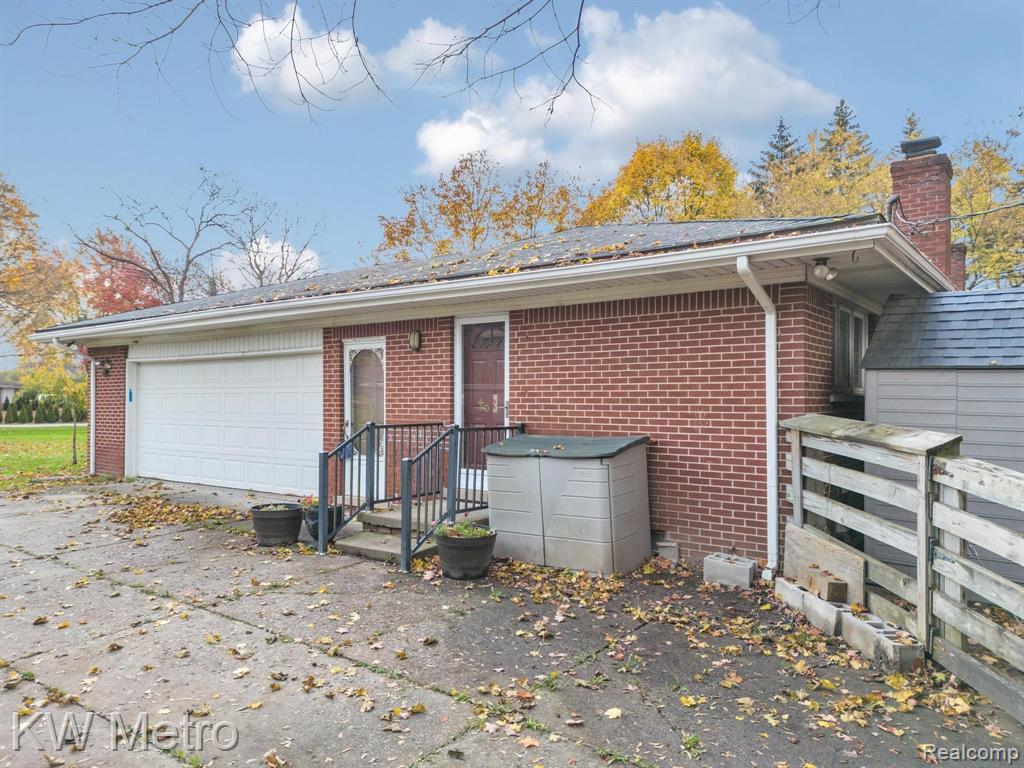 7380 Villamuer Road West Bloomfield, MI 48322 - Photo 49 of 59