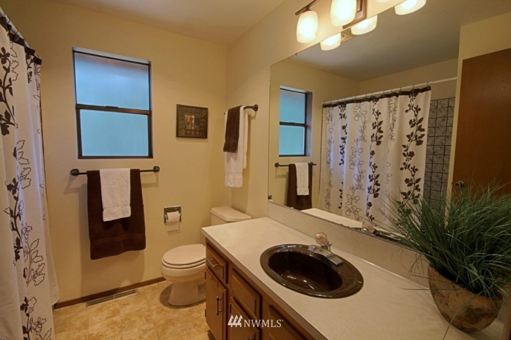 24317 23rd Avenue West Bothell, WA 98021 - Photo 17 of 24