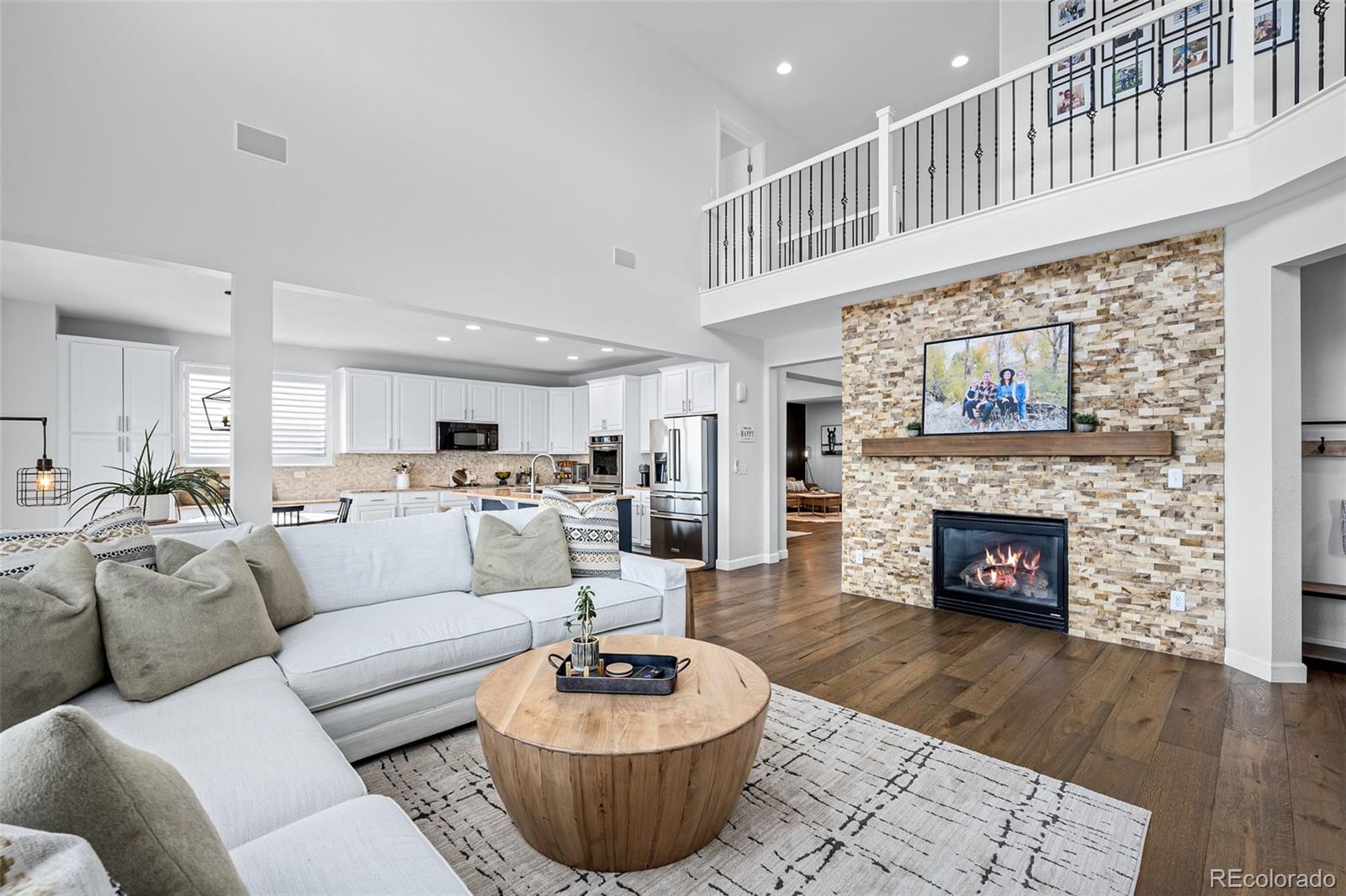 10918 Bellbrook Circle Highlands Ranch, CO 80130 - Photo 15 of 47