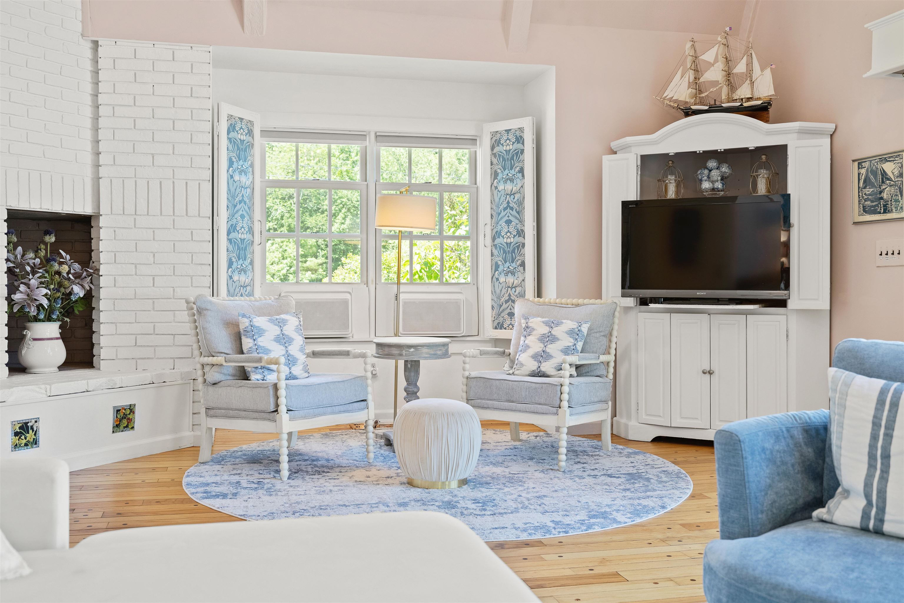 Gallery Image 6