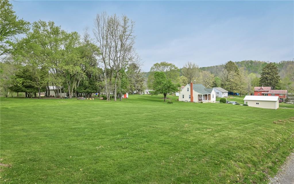 145 Plummer Road Tarentum, PA 15084 - Photo 22 of 25 Gallery Image 22