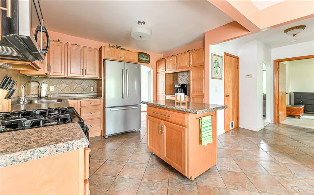 145 Plummer Road Tarentum, PA 15084 - Photo 8 of 25 Gallery Image 8