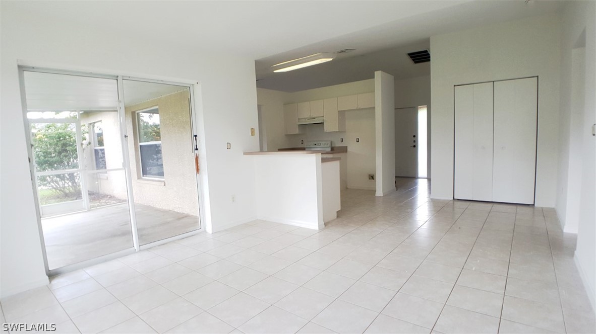 15586 Spring Line Lane Fort Myers, FL 33905 - Photo 6 of 17 Gallery Image 6