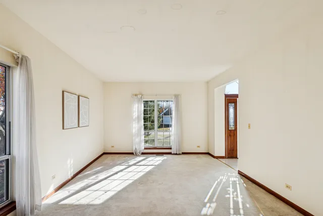 $399,950 | 1166 Hummingbird Lane, Grayslake, IL 60030