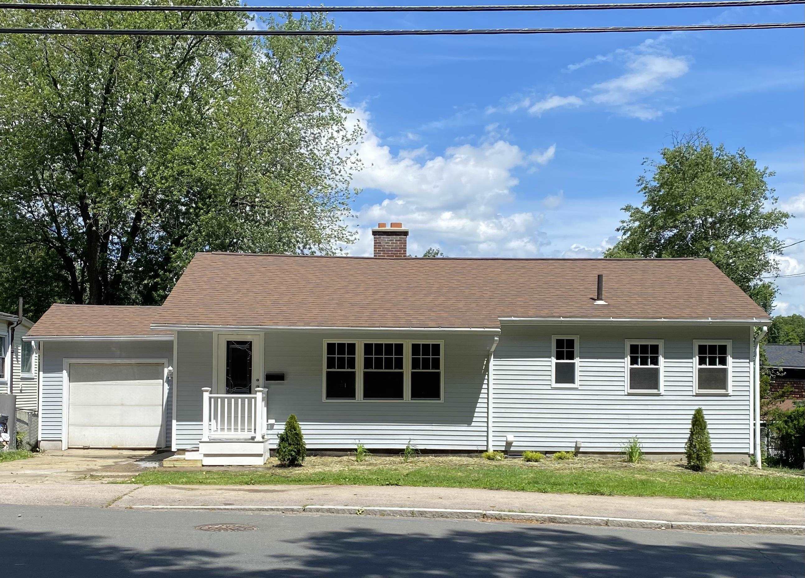 347 Mammoth Road Manchester, NH 03109 - Photo 1 of 1
