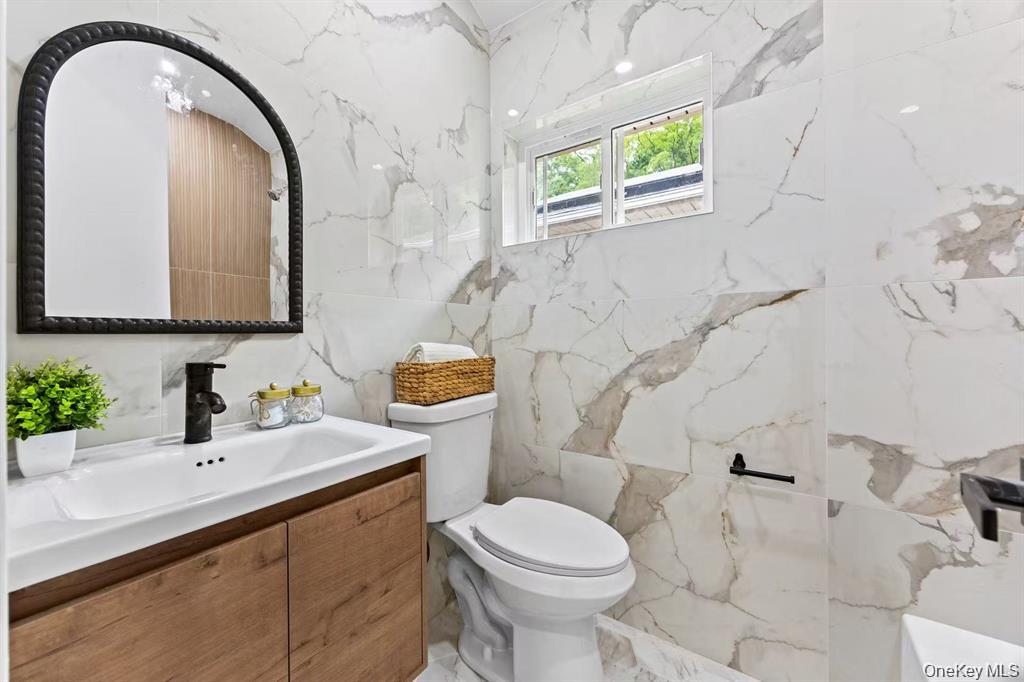 226-59 76th Road Queens, NY 11364 - Photo 8 of 15 Gallery Image 8