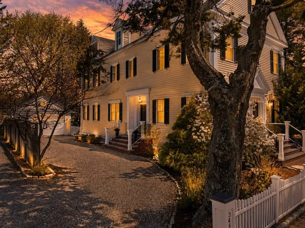 $2,195,000 | 346 High Street, Unit A, Newburyport, MA 01950