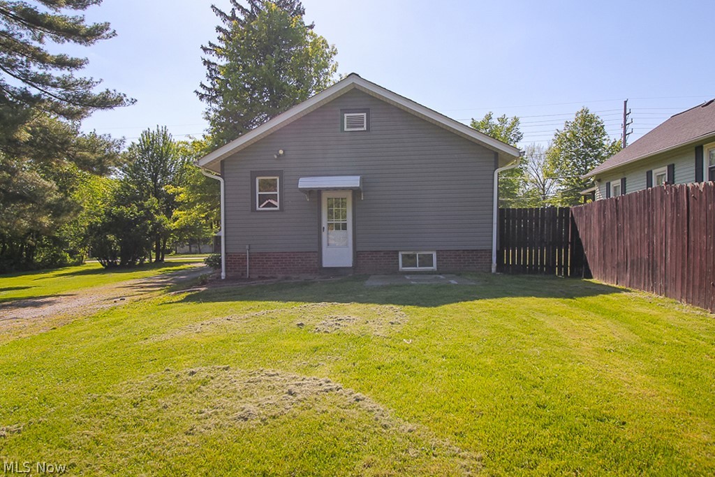 6707 Engle Road Cleveland, OH 44130 - Photo 27 of 29 Gallery Image 27