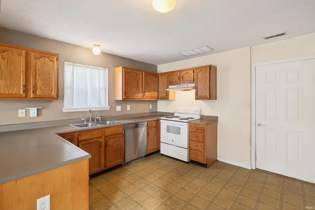 $320,000 | 3696 South McDougal Street, Bloomington, IN 47403