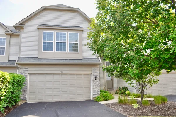 $2,600 | 508 Metropolitan Street, Aurora, IL 60502