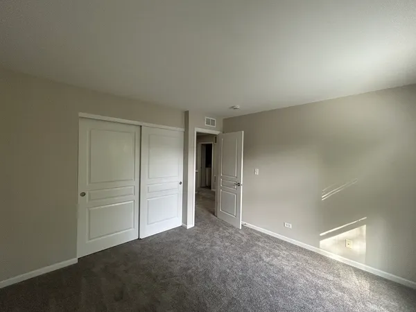 $2,600 | 508 Metropolitan Street, Aurora, IL 60502
