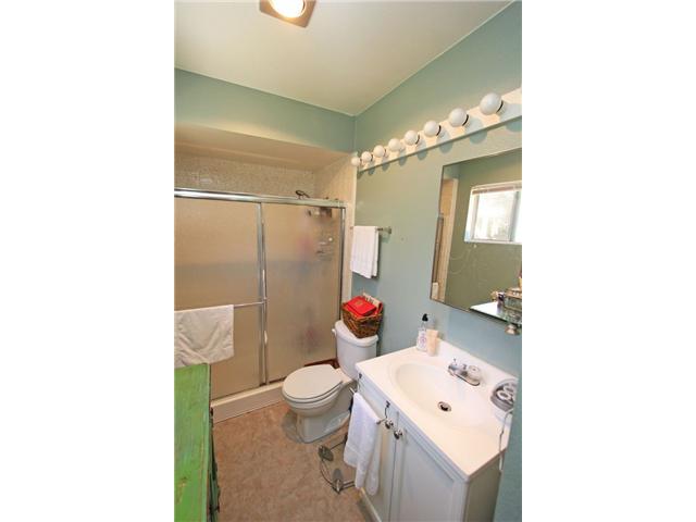 508 Warwick Avenue Cardiff, CA 92007 - Photo 21 of 25 Studio bathroom