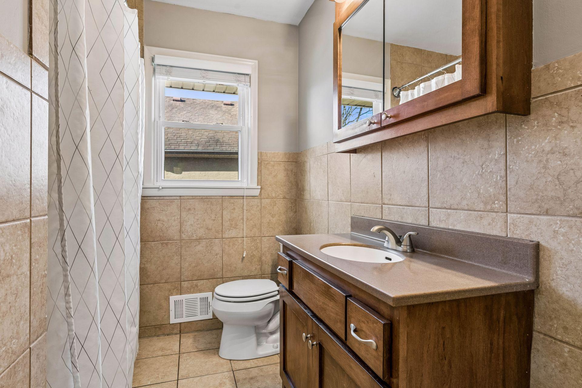 3919 Tyler Street Northeast Columbia Heights, MN 55421 - Photo 12 of 33