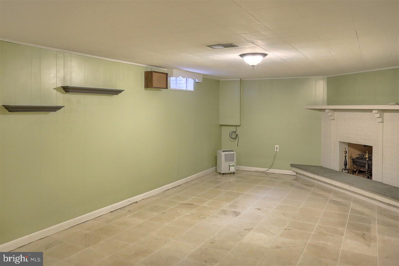 313 Feeser Road Harrisburg, PA 17109 - Photo 18 of 25 Gallery Image 18