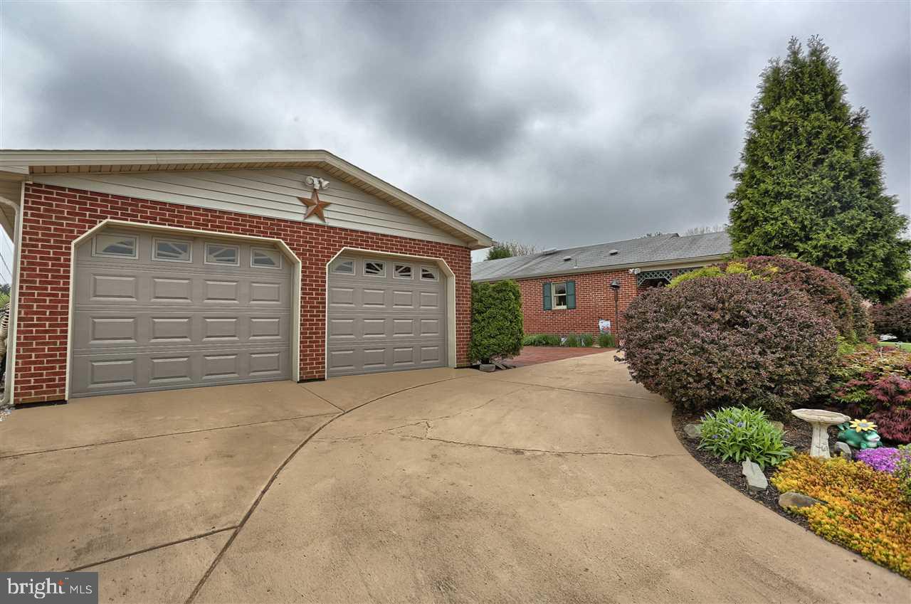 313 Feeser Road Harrisburg, PA 17109 - Photo 5 of 25 Gallery Image 5