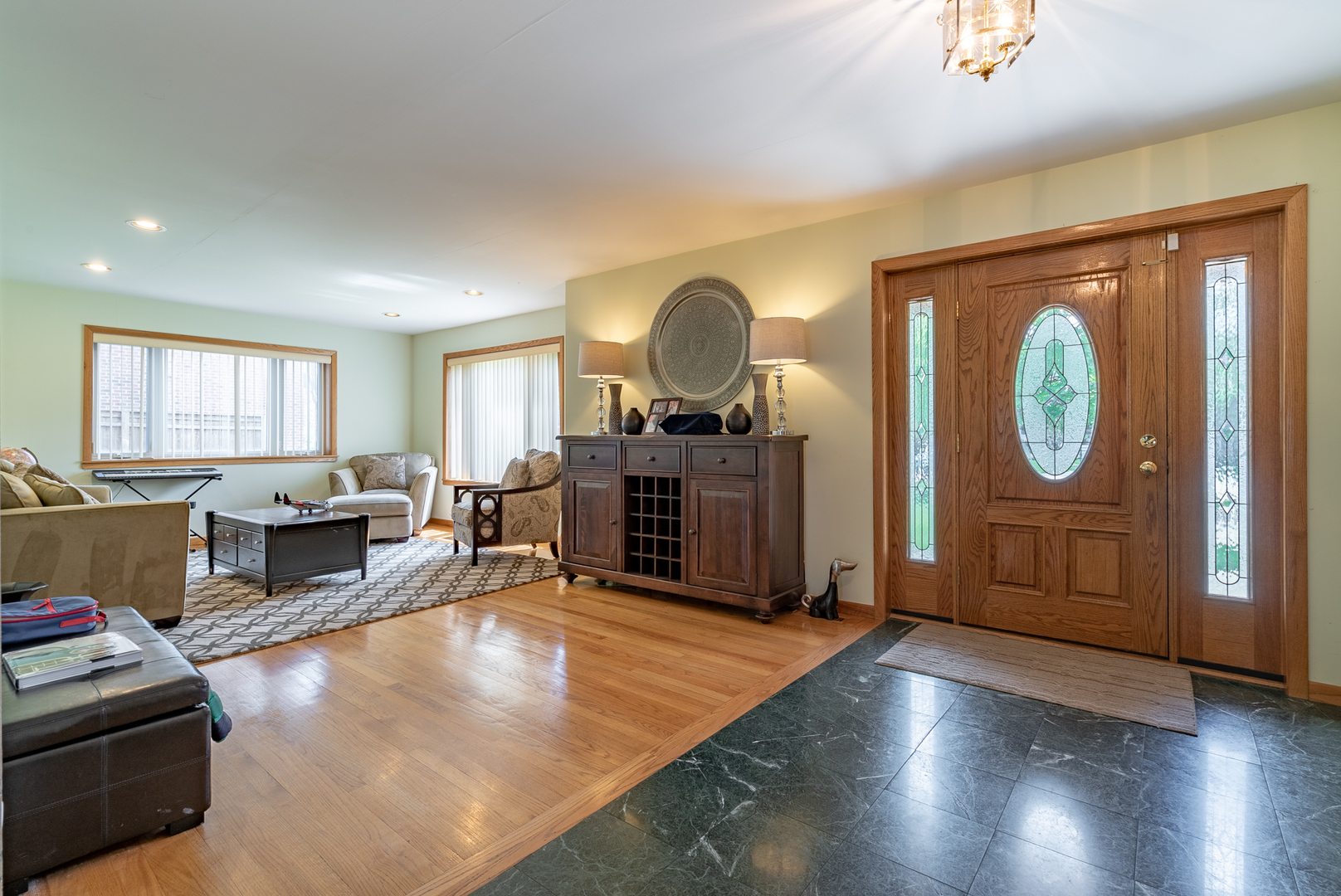 3408 Linneman Street Glenview, IL 60025 - Photo 2 of 24