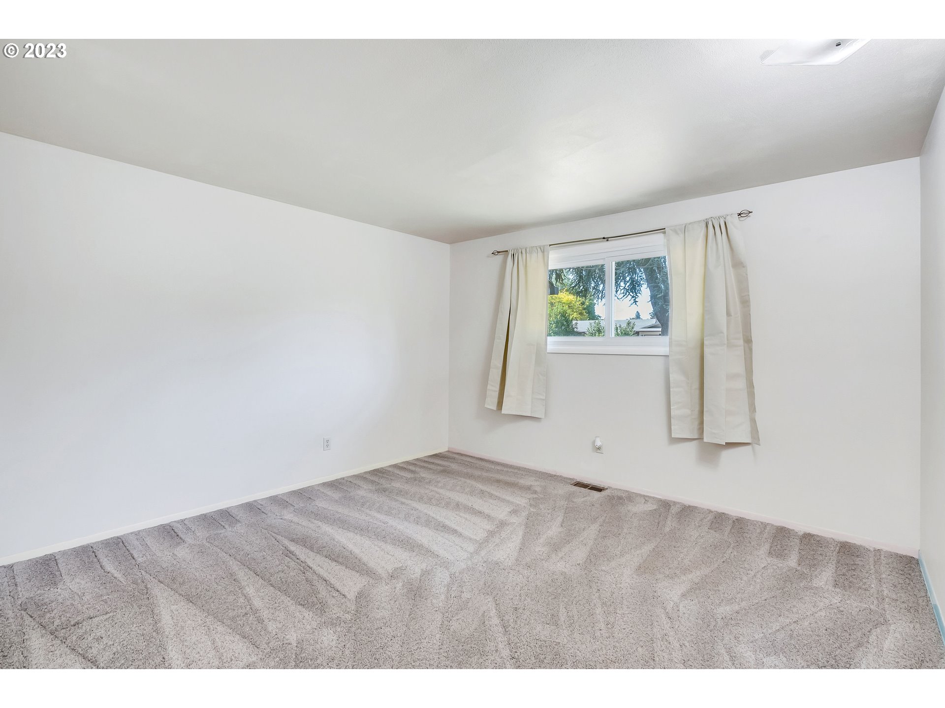 435 Boone Road Southeast Salem, OR 97302 - Photo 10 of 22 Gallery Image 10