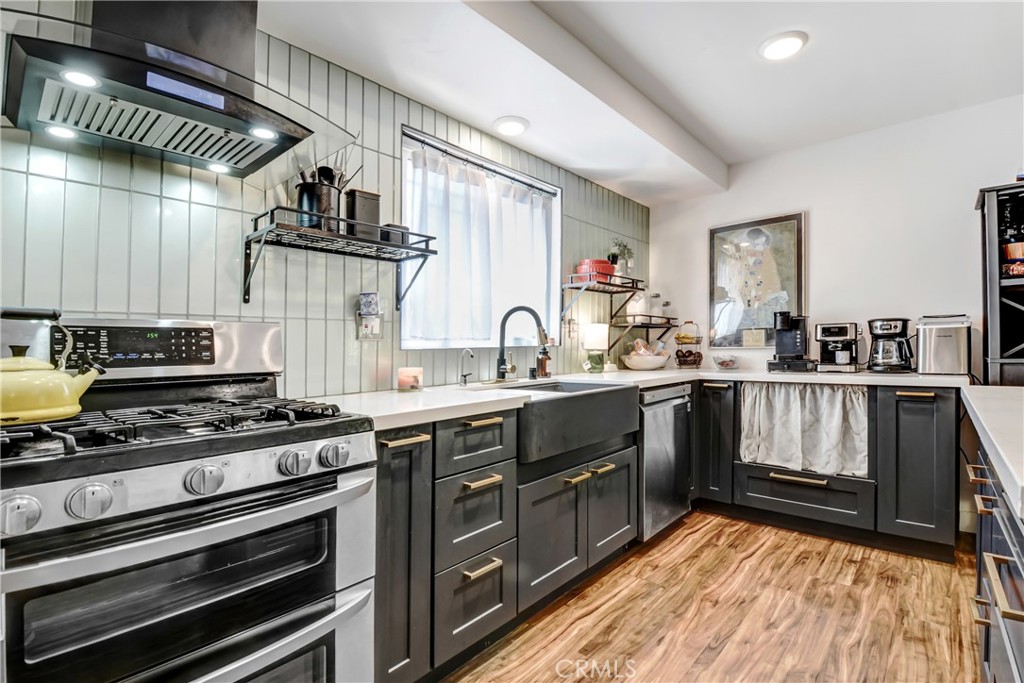 458 Termino Avenue Corona, CA 92879 - Photo 13 of 24