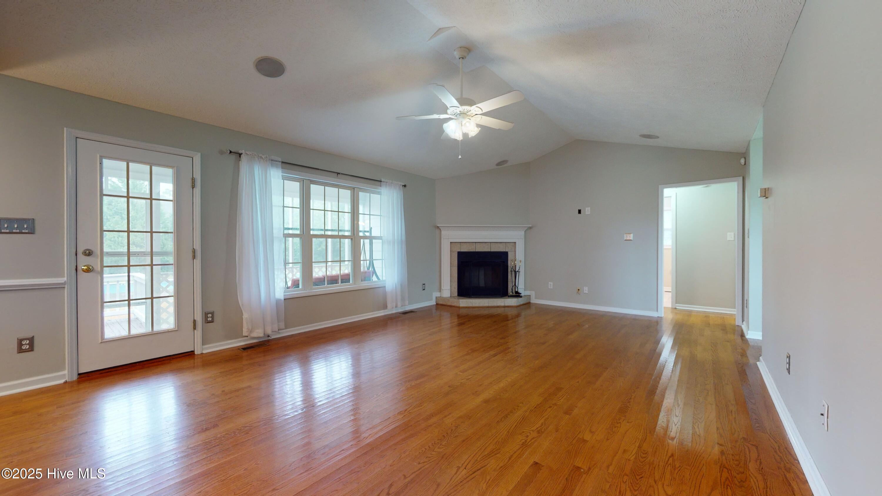 105 Fetlock Court Raeford, NC 28376 - Photo 14 of 76 IMG_6033