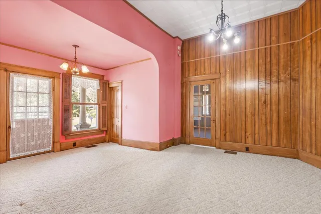 $395,000 | 517 Laurel Avenue, South Pittsburg, TN 37380