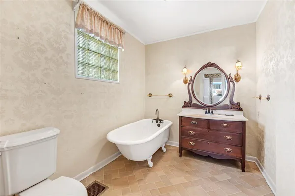 $395,000 | 517 Laurel Avenue, South Pittsburg, TN 37380