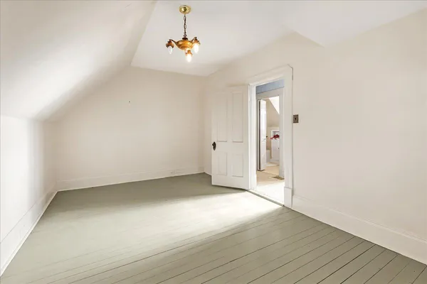 $395,000 | 517 Laurel Avenue, South Pittsburg, TN 37380