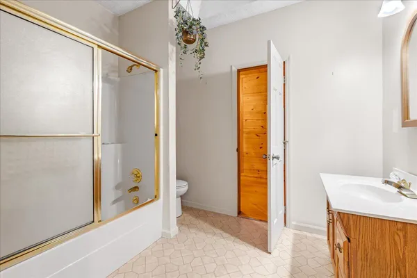 $395,000 | 517 Laurel Avenue, South Pittsburg, TN 37380