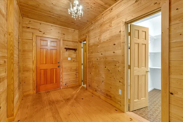 $395,000 | 517 Laurel Avenue, South Pittsburg, TN 37380