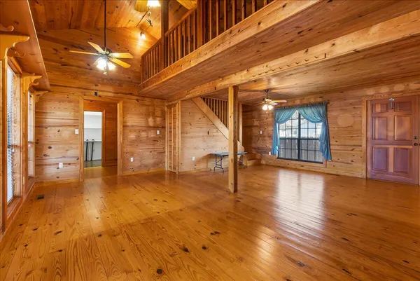 $395,000 | 517 Laurel Avenue, South Pittsburg, TN 37380