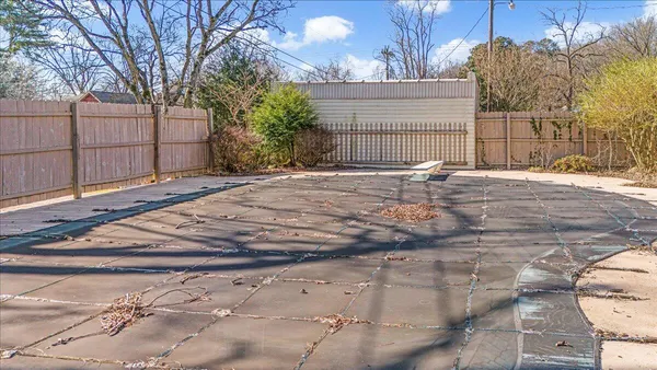 $395,000 | 517 Laurel Avenue, South Pittsburg, TN 37380